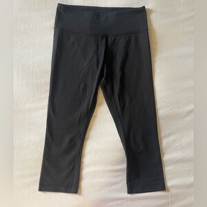 Lululemon Wunder Under Size 6 Black Leggings